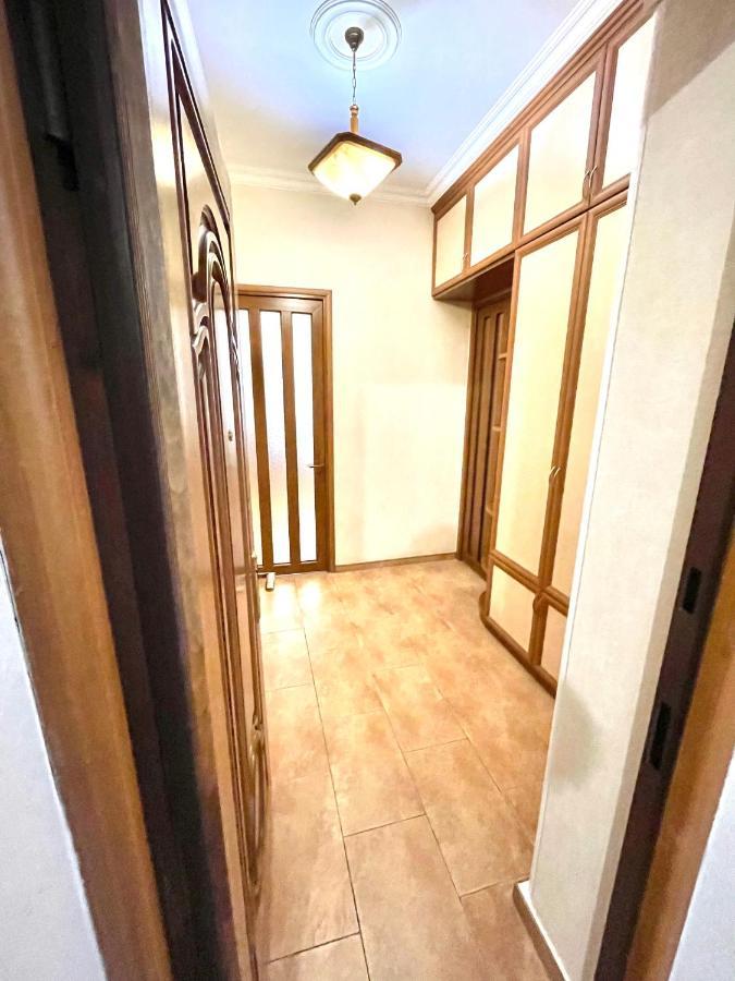 Apartment In The Center Of Erivan Exterior foto